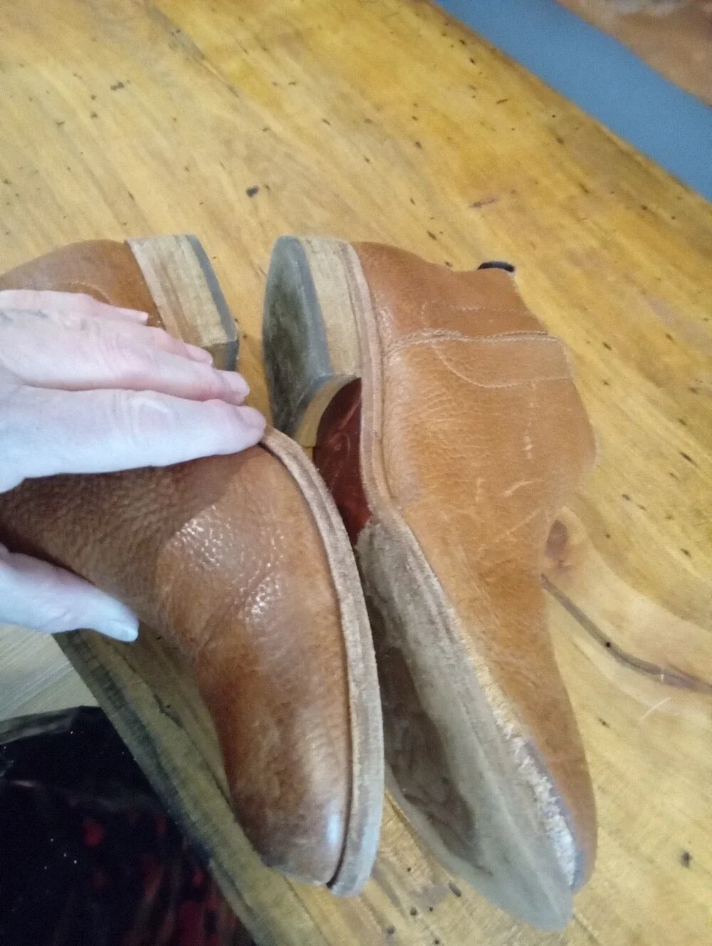 Kork-Ease Velma Leather Bootie Sz 8. Didn't See Side Was Busting Until I Photo
